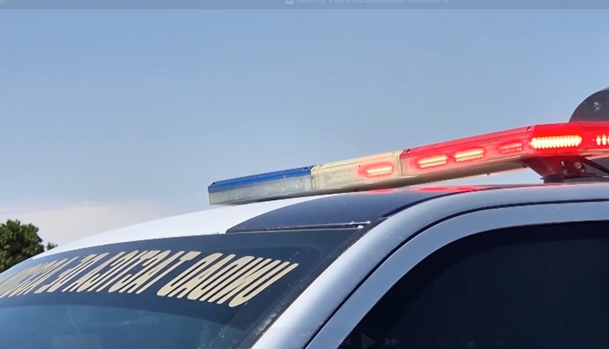 Trabajador de 63 años pierde la vida tras desvanecerse al descargar un tráiler en Torreón