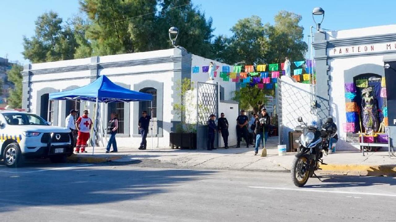 Panteones de Torreón.jpg