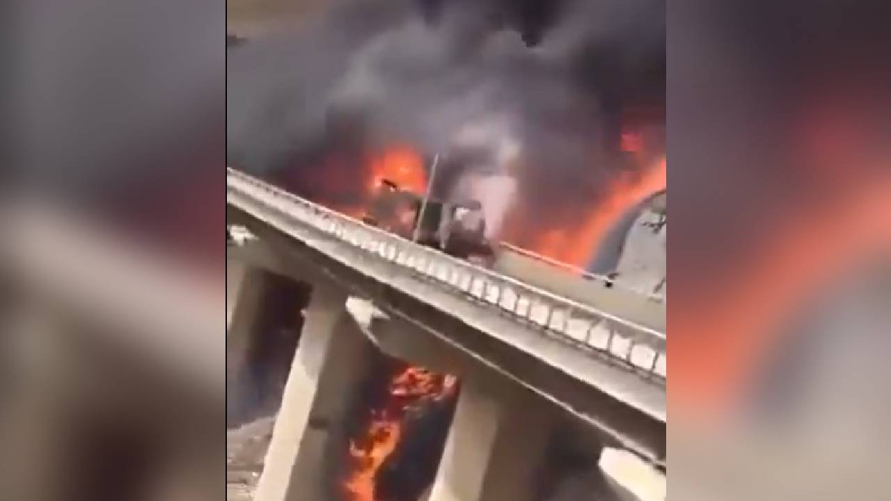 Autobus de peregrinos en Arabia Saudita.jpg