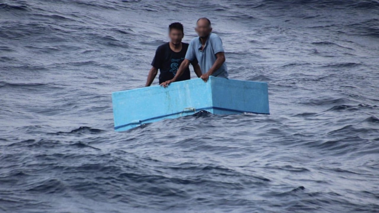 Pescadores sobreviven 5 días sobre una hielera en medio del mar sin agua y alimentos | VIDEO