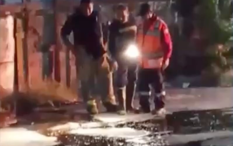Ocurrió derrame de hidrocarburo en calles de la colonia Miguel de la Madrid de Gómez Palacio