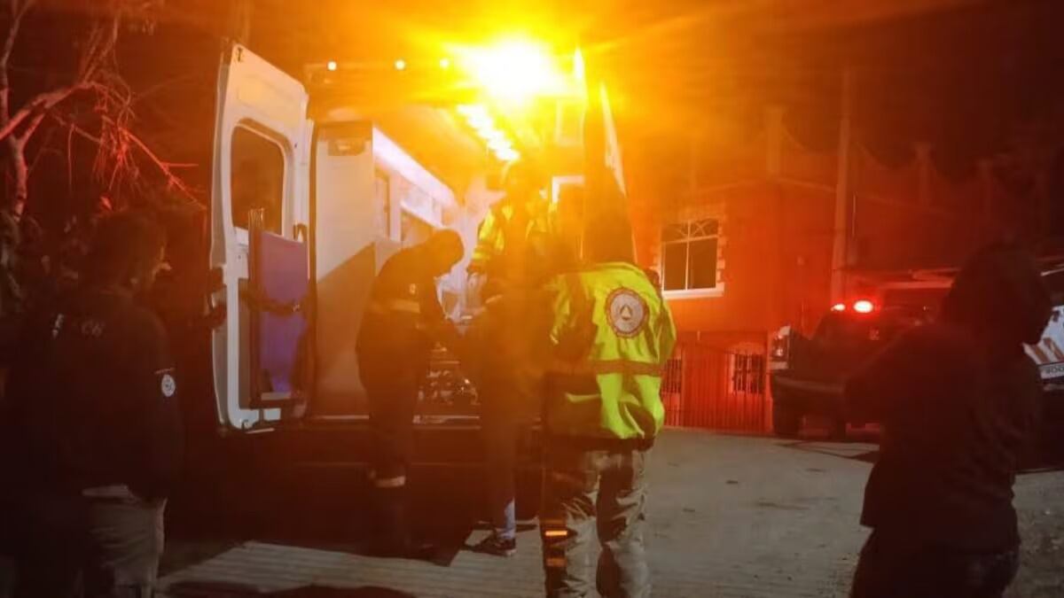 Sujetos armados irrumpen en casa, someten y asaltan a familia en Landa de Matamoros