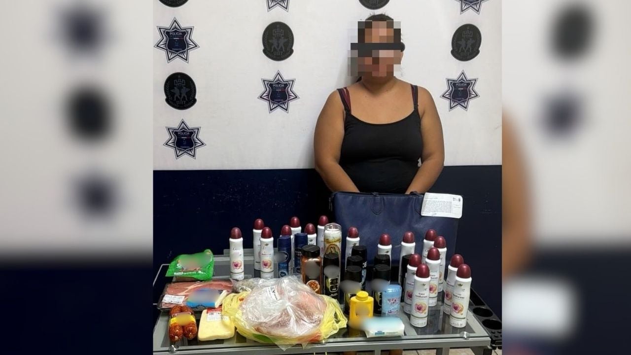 Mujer detenida por robo de mercancía en tienda del Centro de Torreón.jpg