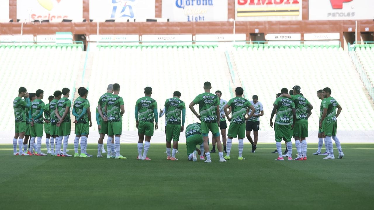 ¿A qué hora y dónde ver HOY Santos vs Chivas?